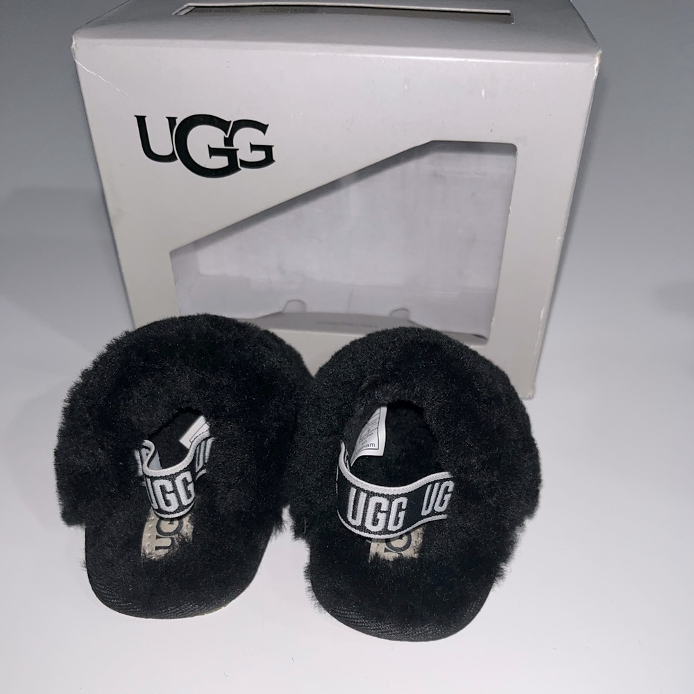 Baby Ugg Slippers. Size 0/1 (0-6mos). Color:Black